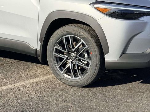 New 2026 Toyota Corolla Cross XLE image 25