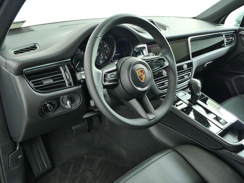 New 2026 Porsche Macan Turbo AWD/4WD image 4