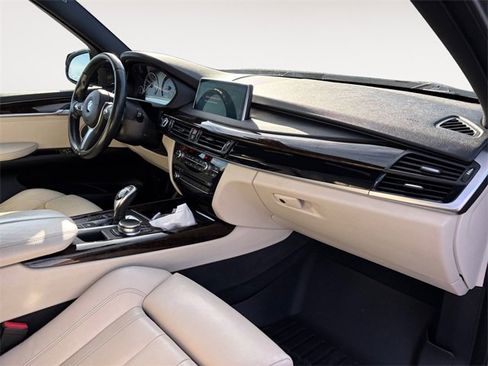 Used 2017 BMW X5 xDrive35i image 10