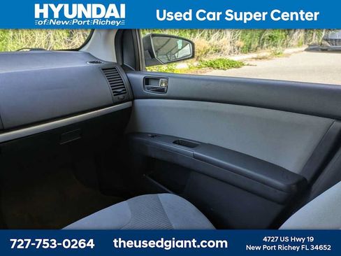 Used 2012 Nissan Sentra 2.0 SR FWD image 17