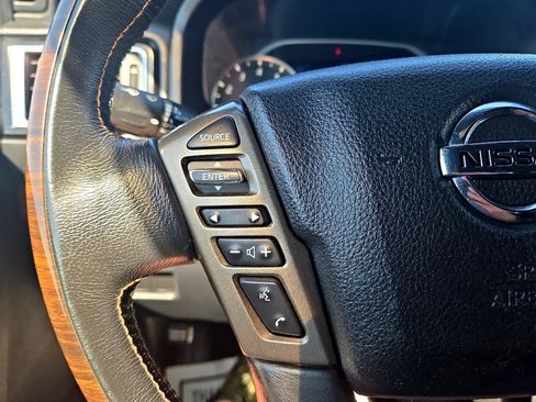 Used 2020 Nissan Titan Platinum Reserve image 27
