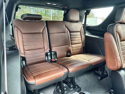 Certified 2023 GMC Yukon Denali Ultimate image 27