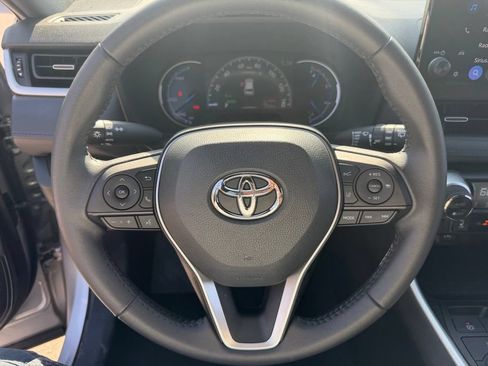Used 2023 Toyota RAV4 XSE AWD/4WD image 27