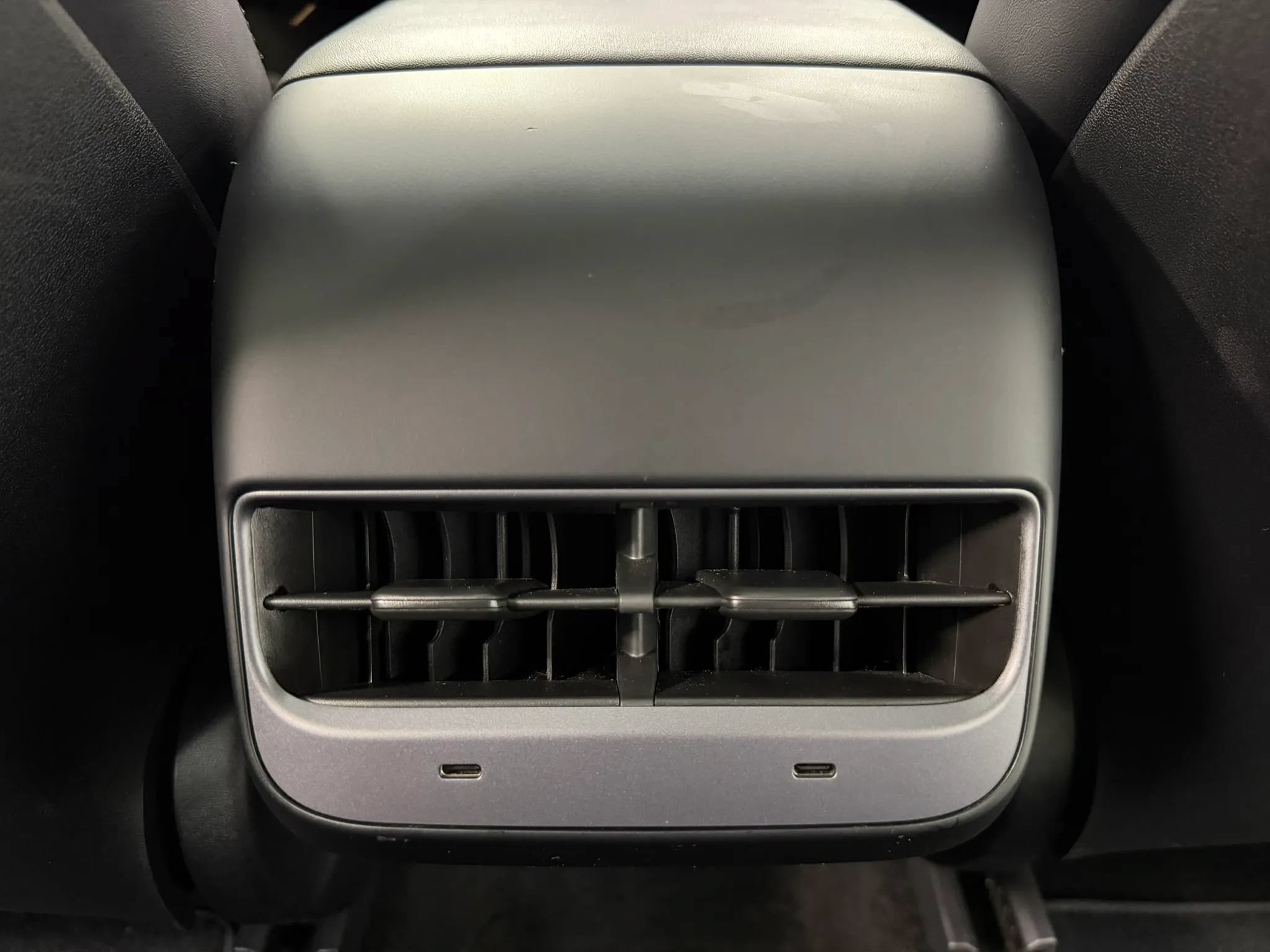 Used 2023 Tesla Model Y Long Range AWD/4WD image 19