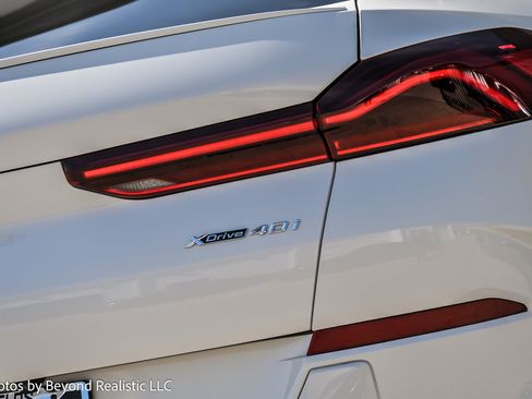 Used 2022 BMW X6 xDrive40i w/ Premium Package image 16
