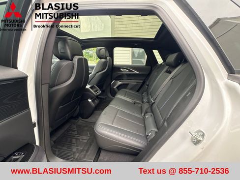 Used 2024 Cadillac Lyriq Luxury AWD/4WD image 41