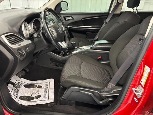 Used 2019 Dodge Journey SE w/ Connectivity Group AWD/4WD image 39