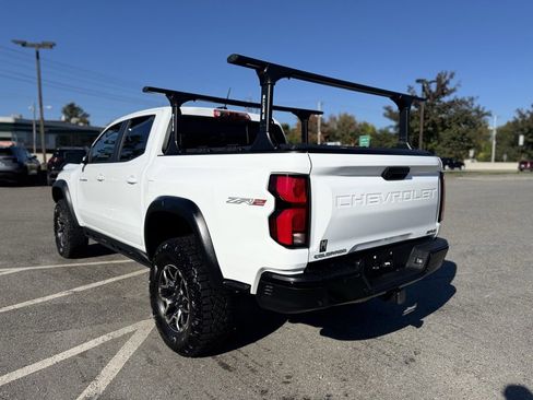 Used 2024 Chevrolet Colorado ZR2 w/ Technology Package image 4