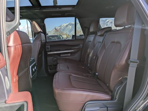 Certified 2024 Ford Expedition Limited image 33