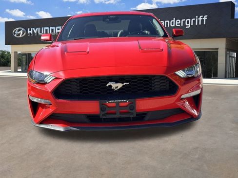 Used 2023 Ford Mustang Premium image 3