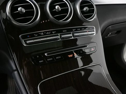 Used 2019 Mercedes-Benz GLC 300 4MATIC Coupe image 15