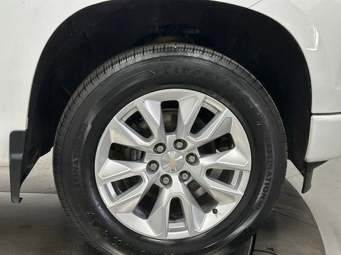 Used 2022 Chevrolet Silverado 1500 Custom image 26