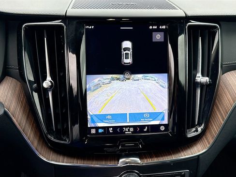 Used 2023 Volvo XC60 B5 Ultimate w/ Protection Package Premier image 15