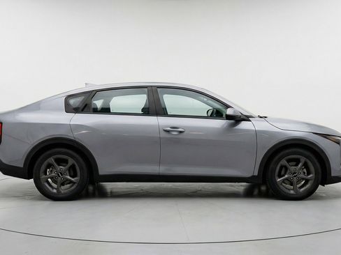 Used 2025 Kia K4 FWD image 11