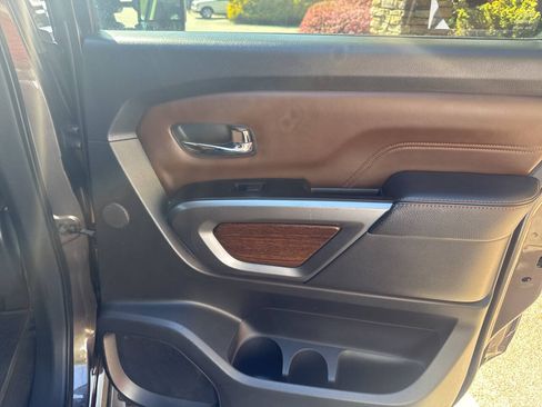 Used 2016 Nissan Titan Platinum Reserve AWD/4WD image 34