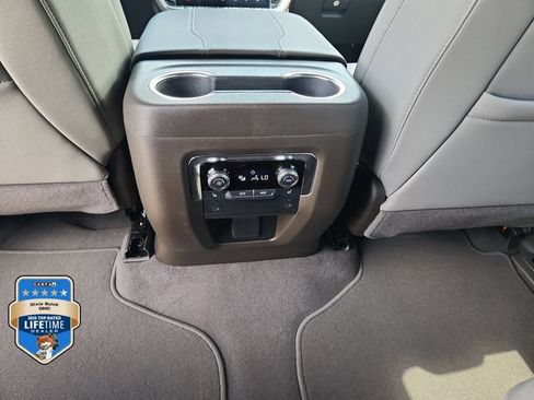 New 2026 GMC Yukon XL Elevation AWD/4WD image 13