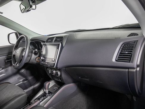 Used 2024 Mitsubishi Outlander Sport LE image 18