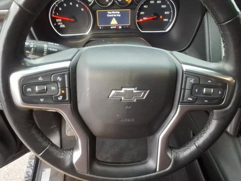 Used 2021 Chevrolet Tahoe Z71 w/ Z71 Signature Package image 25