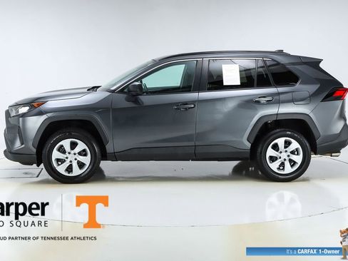 Used 2020 Toyota RAV4 LE image 39