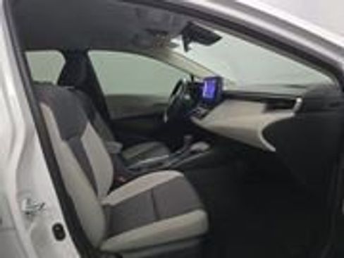 Used 2024 Toyota Corolla LE image 8