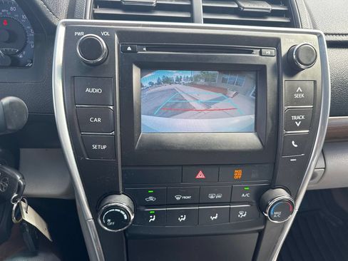 Used 2017 Toyota Camry LE FWD image 26