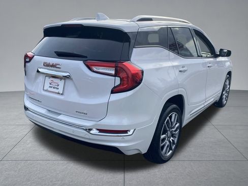 Used 2022 GMC Terrain Denali image 14