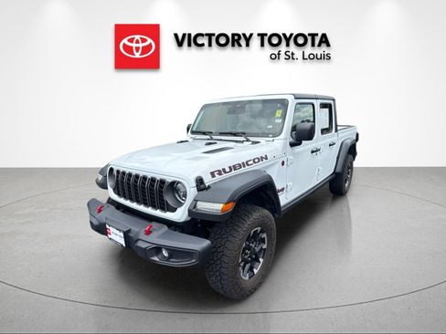 Used 2026 Jeep Gladiator Rubicon AWD/4WD image 7