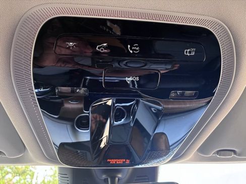 Used 2024 Mercedes-Benz GLC 300 image 35