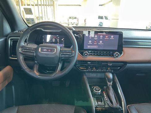 Used 2023 GMC Canyon AT4 w/ AT4 Premium Package image 15