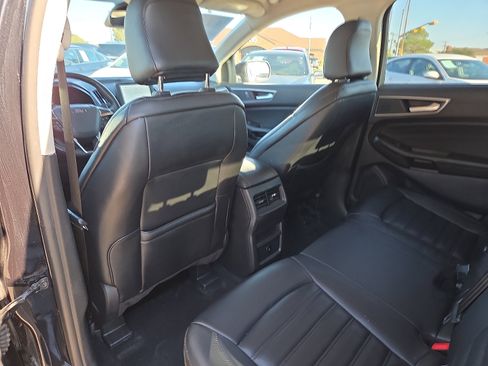 Used 2024 Ford Edge SEL image 9