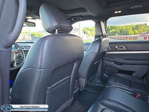 Used 2019 Ford Explorer XLT w/ Equipment Group 202A AWD/4WD image 43