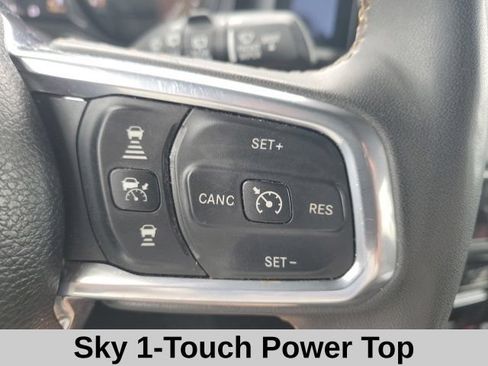 Used 2024 Jeep Wrangler Unlimited Sahara w/ Technology Group AWD/4WD image 15