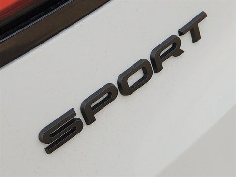 New 2026 Land Rover Range Rover Sport Dynamic SE image 8