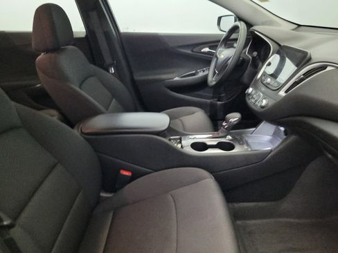 Used 2024 Chevrolet Malibu RS FWD image 21