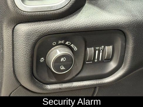 Used 2019 RAM 1500 Big Horn image 20