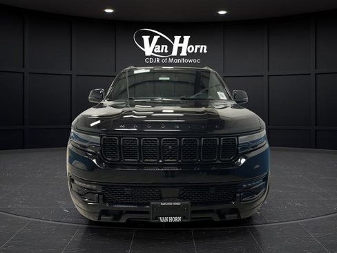 Used 2024 Jeep Wagoneer L Series II w/ Convenience Group I image 43