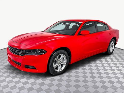 Used 2022 Dodge Charger SXT image 4