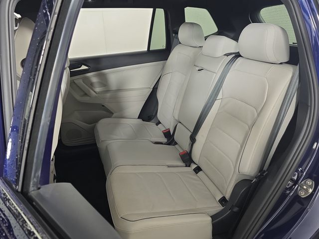 Used 2023 Volkswagen Tiguan SEL R-Line AWD/4WD image 26