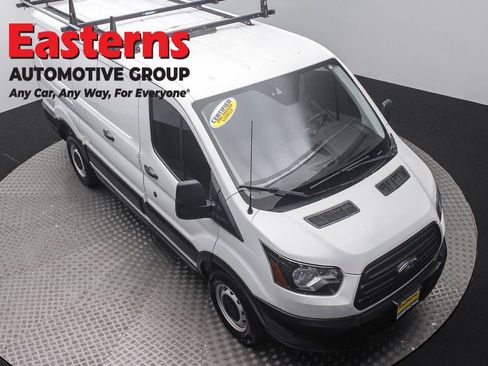 Used 2019 Ford Transit 250 130 Low Roof RWD image 3