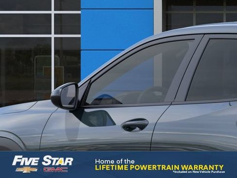 New 2026 Chevrolet Trax LS w/ LS Convenience Package FWD image 12