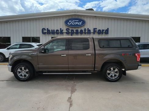Used 2015 Ford F150 XLT w/ Equipment Group 302A Luxury AWD/4WD image 9