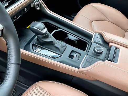 Used 2024 Toyota Grand Highlander Platinum image 16