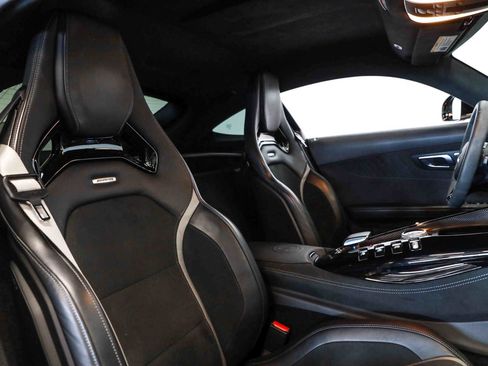 Used 2020 Mercedes-Benz AMG GT R image 34