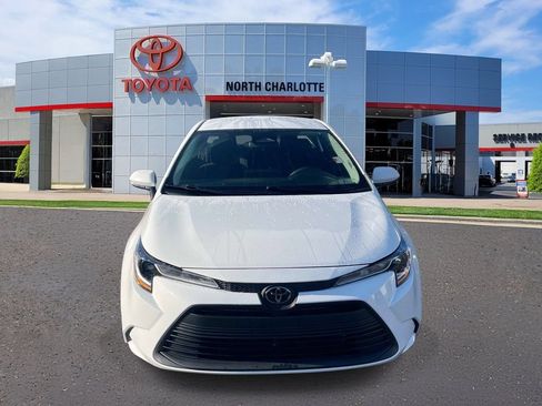 Used 2024 Toyota Corolla LE FWD image 3