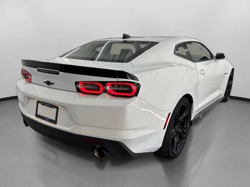 Used 2023 Chevrolet Camaro LT RWD image 10