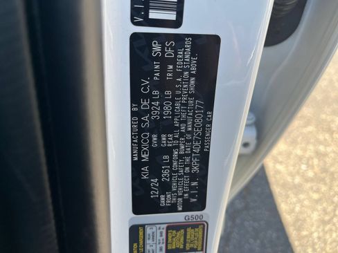 Used 2025 Kia K4 FWD image 28