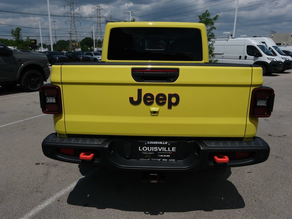 Used 2024 Jeep Gladiator Mojave AWD/4WD image 8