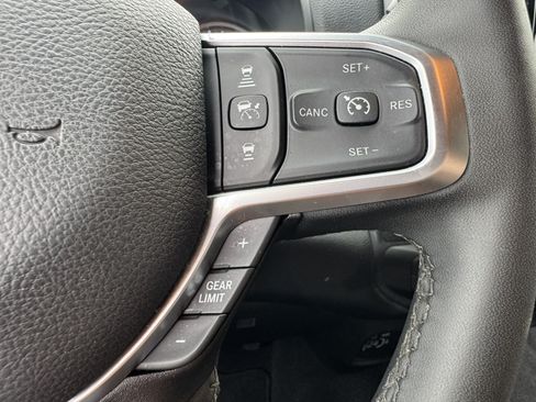 Used 2026 RAM 2500 Big Horn AWD/4WD image 32