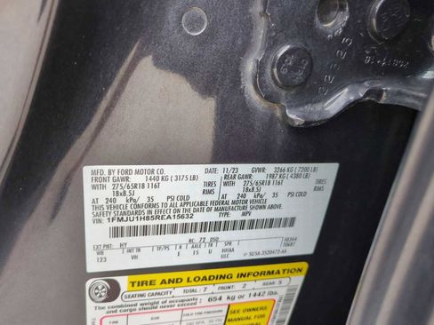 Used 2024 Ford Expedition XLT RWD image 34