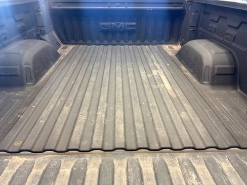 Used 2022 GMC Sierra 1500 Elevation w/ Preferred Package AWD/4WD image 7
